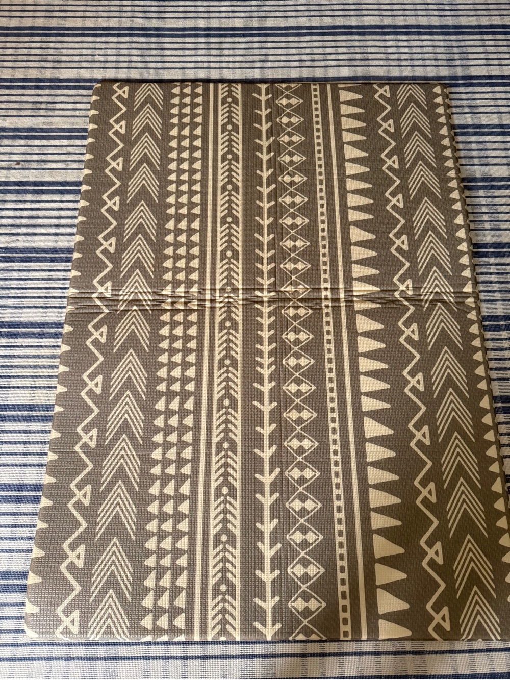 Neutral Tribal Pattern Tablet Foam Mat - Beige & Taupe